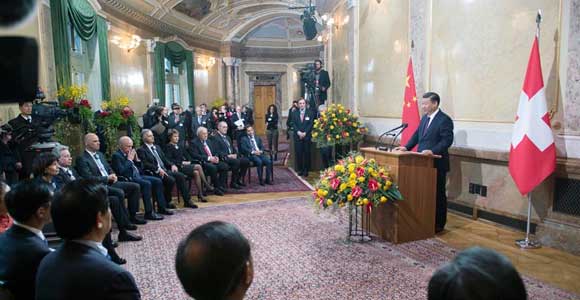 ����ƽ��ϯ��ʿ(li��n)��ί�T��ȫ�wί�T���w�e�е�ӭ�Ӄxʽ�����o.jpg