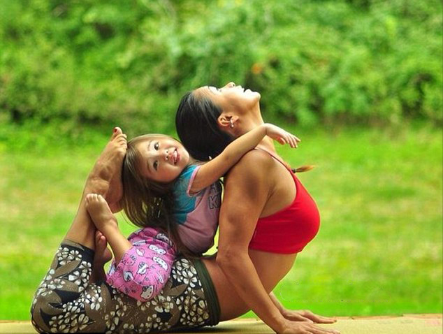 ����(gu��)�����cŮ��ͬ���٤��ܰ��Ƭ��׷��